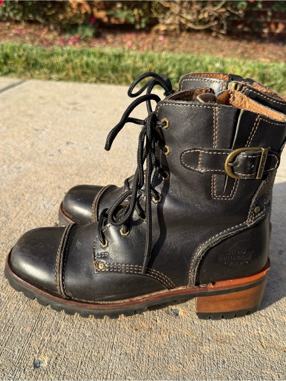 Vintage Harley-Davidson Black Leather Lace-Up Boots with Buckle Accent Womens 8